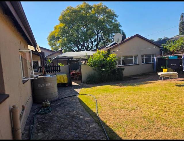 5 BEDROOM HOUSE FOR SALE IN LIBRADENE